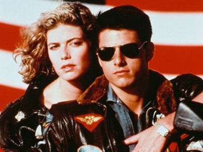 http://indiauncut.com/uploads/images/top-gun-tom-cruise-ray-ban.jpg